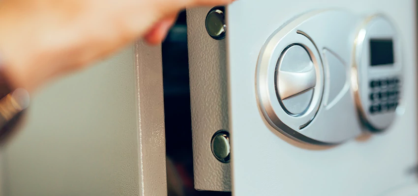 Fingerprint Safe Openers in Crescent City, CA